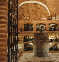 Weinkeller mit Vinothek