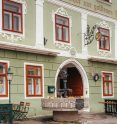 Wirtshaus mit Bierbrunnen