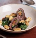 Roulade von der Rehschale mit Mangold und Wurzelgemüse gefüllt